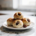 Oliebollen uit de airfryer, perfect gebakken en heerlijk luchtig.